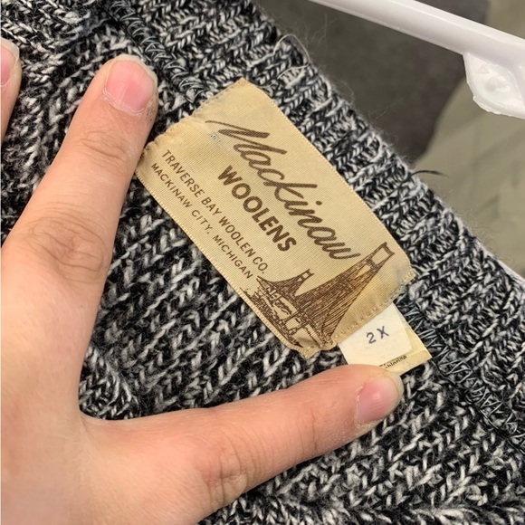 Vintage Mackinaw Woolens Sweater - Picture 3 of 4